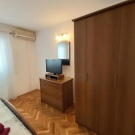Apartments Marija Brela Exterior photo