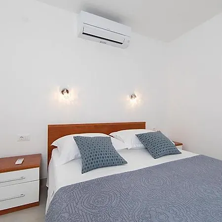 Apartments Marija Brela Exterior photo
